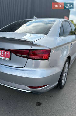Седан Audi A3 2016 в 