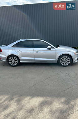Седан Audi A3 2016 в 