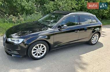 Хэтчбек Audi A3 2016 в Львове