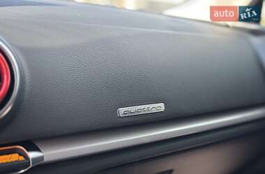 Седан Audi A3 2015 в 