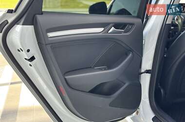 Седан Audi A3 2015 в 