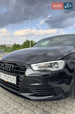 Седан Audi A3 2015 в 