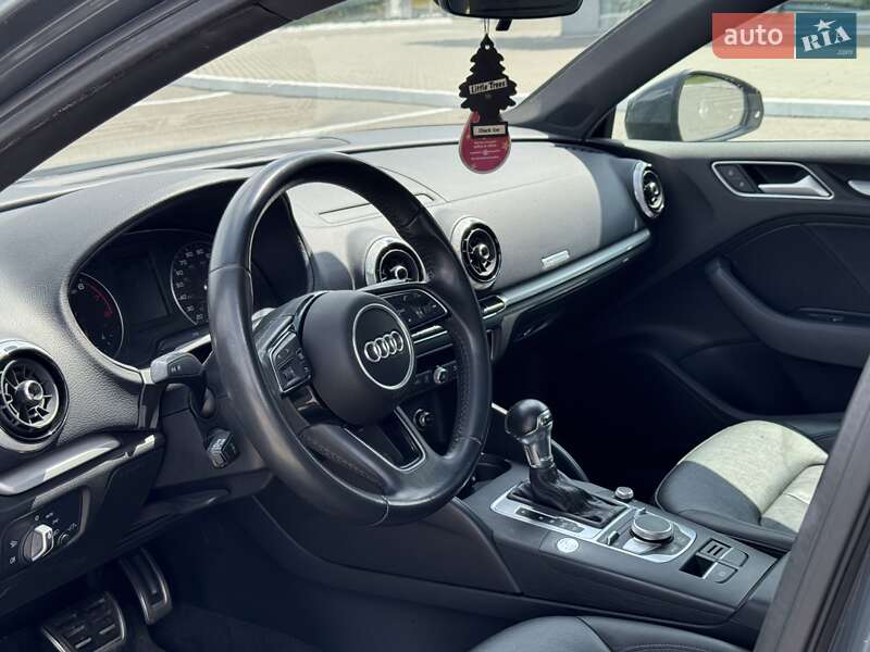 Седан Audi A3 2017 в Полтаве