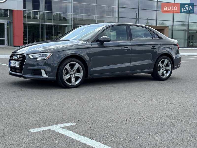Седан Audi A3 2017 в Полтаве