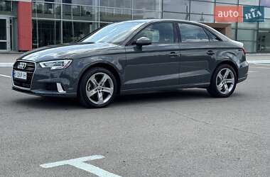 Седан Audi A3 2017 в 