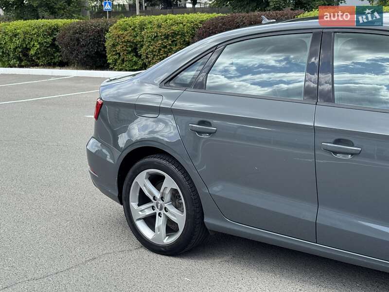 Седан Audi A3 2017 в Полтаве