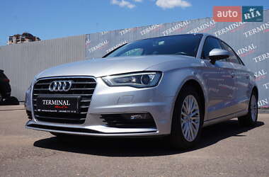 Седан Audi A3 2016 в 