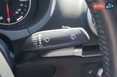 Седан Audi A3 2016 в 