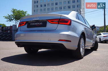 Седан Audi A3 2016 в 
