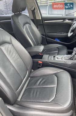 Седан Audi A3 2016 в 