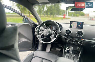 Седан Audi A3 2017 в 