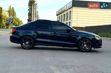 Седан Audi A3 2016 в 