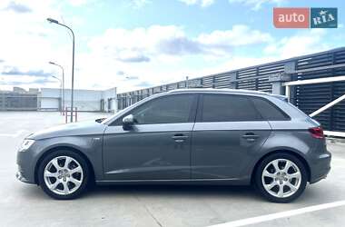 Хэтчбек Audi A3 2016 в 