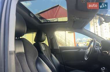 Хэтчбек Audi A3 2016 в 