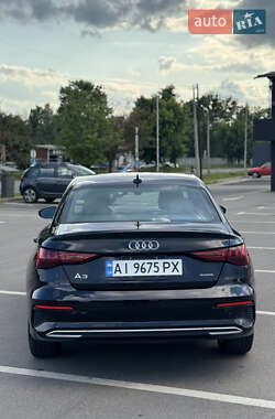 Седан Audi A3 2022 в 
