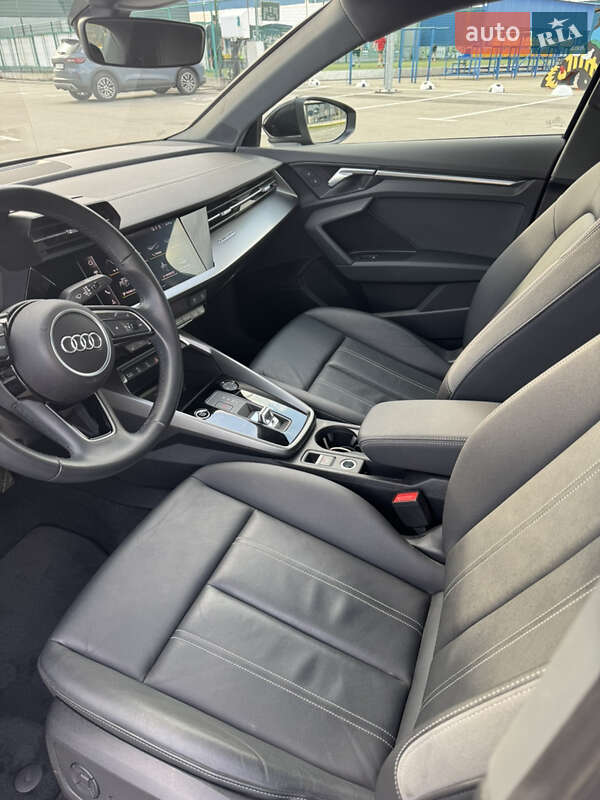 Седан Audi A3 2022 в Киеве