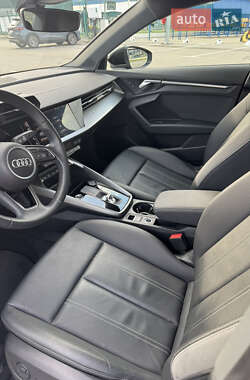 Седан Audi A3 2022 в 