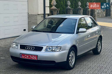 Хэтчбек Audi A3 2001 в Надворной