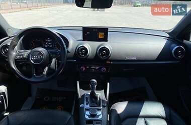 Седан Audi A3 2018 в 