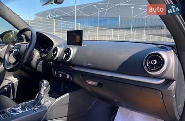 Седан Audi A3 2018 в 