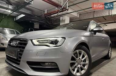 Хэтчбек Audi A3 2016 в Киеве