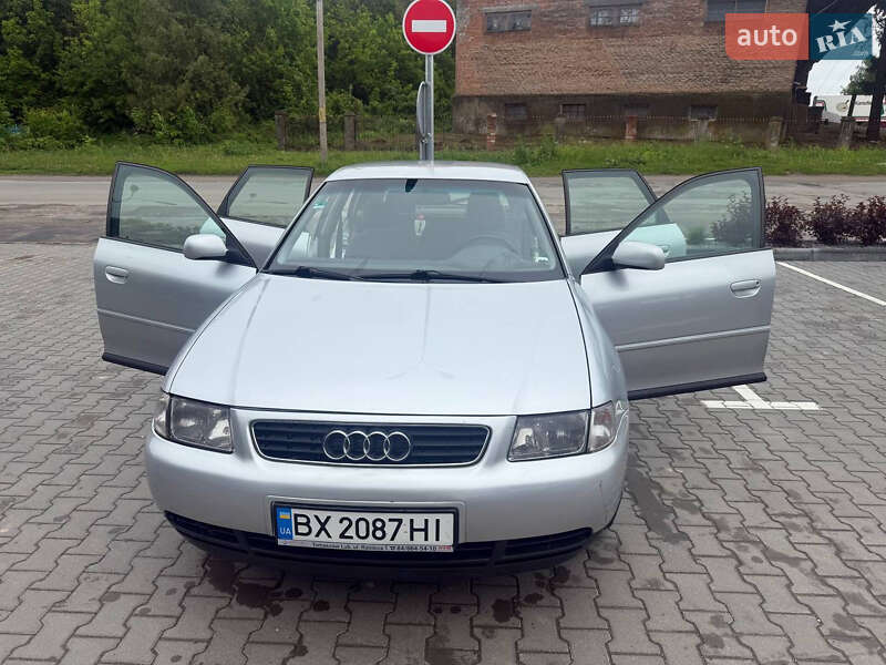 Хэтчбек Audi A3 1999 в Виньковцах