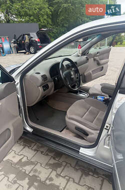 Хетчбек Audi A3 1999 в 
