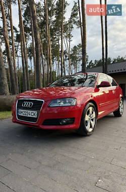 Хэтчбек Audi A3 2010 в 