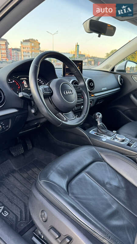 Седан Audi A3 2015 в Киеве