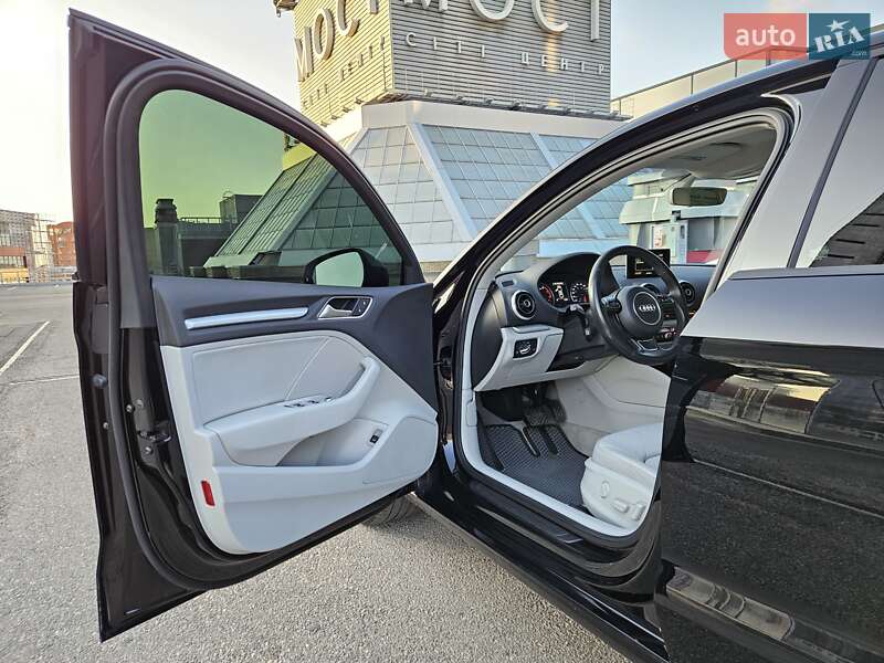 Седан Audi A3 2016 в Днепре