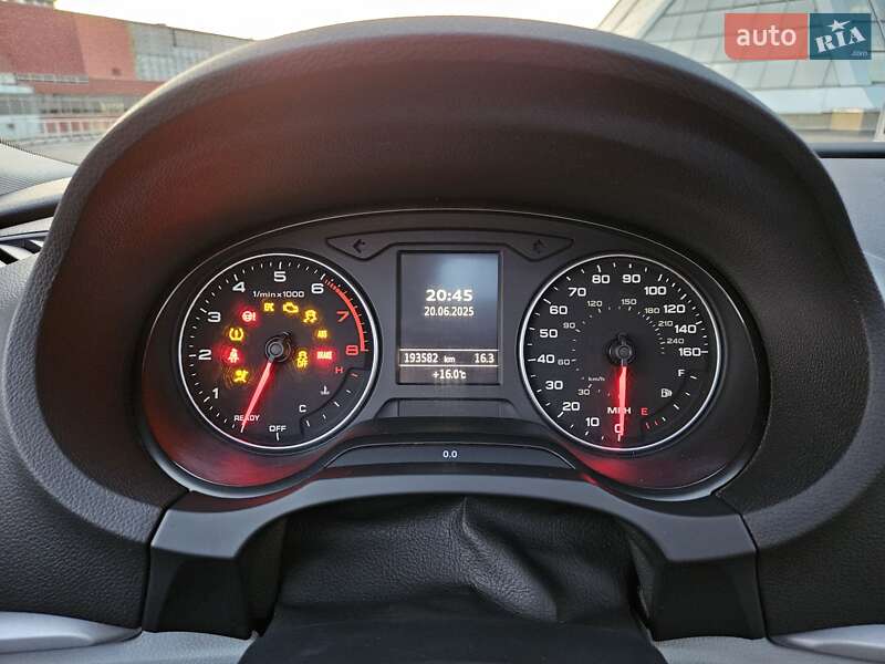 Седан Audi A3 2016 в Днепре
