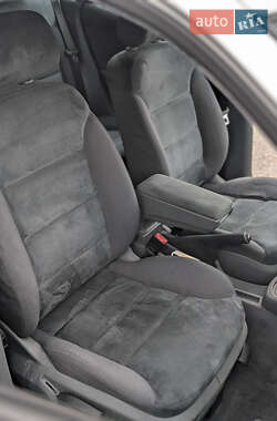 Хэтчбек Audi A3 2000 в 