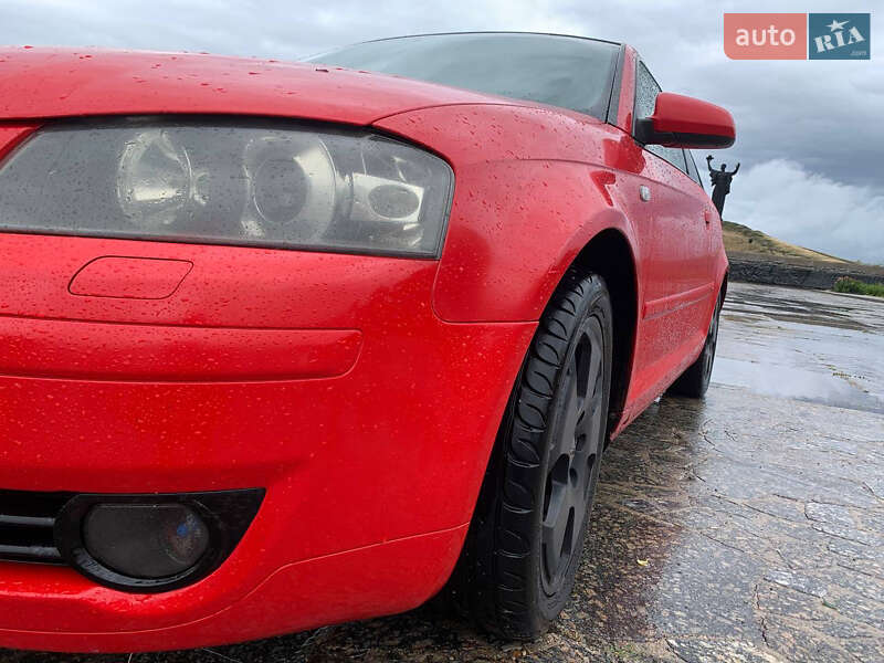 Хэтчбек Audi A3 2004 в Черкассах