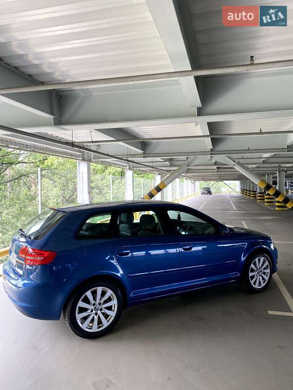 Хэтчбек Audi A3 2008 в Киеве