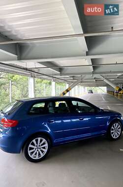 Хэтчбек Audi A3 2008 в 