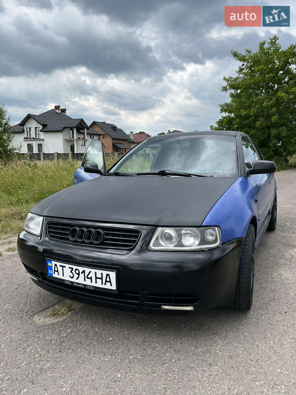 Хэтчбек Audi A3 1998 в Городке