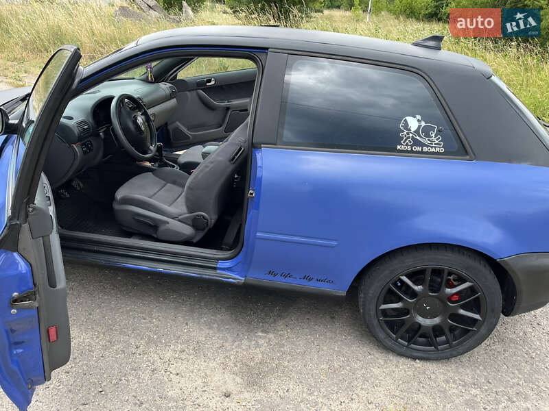 Хэтчбек Audi A3 1998 в Городке