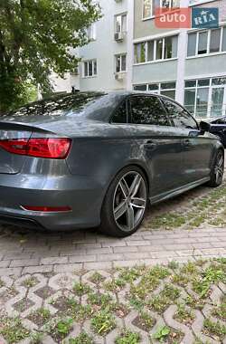 Седан Audi A3 2015 в 