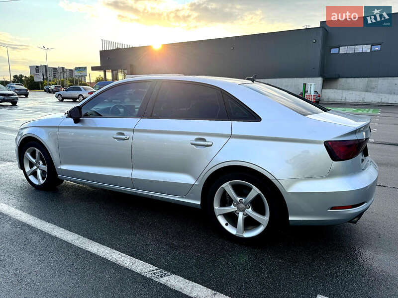 Седан Audi A3 2014 в Ирпене