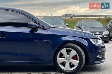 Хэтчбек Audi A3 2016 в 