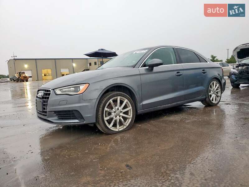 Седан Audi A3 2015 в 