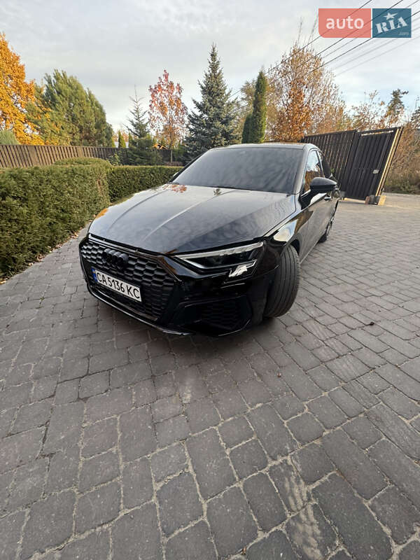 Седан Audi A3 2021 в Киеве