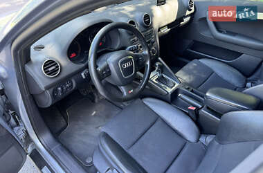Хэтчбек Audi A3 2005 в 