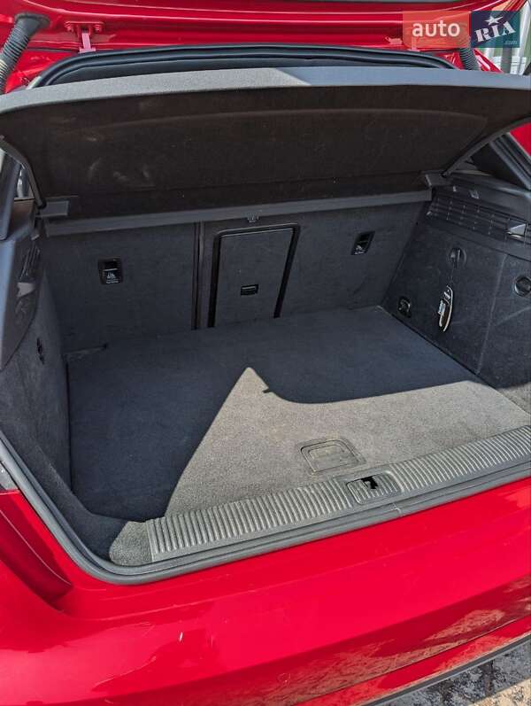 Хэтчбек Audi A3 2016 в Хмельницком