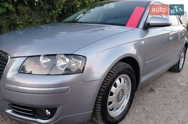 Хэтчбек Audi A3 2005 в 