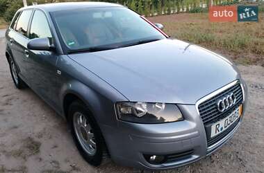 Хэтчбек Audi A3 2005 в 