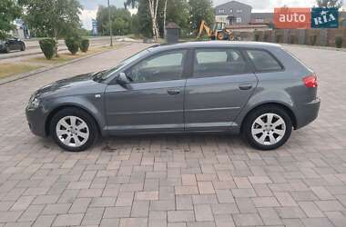 Хэтчбек Audi A3 2005 в 