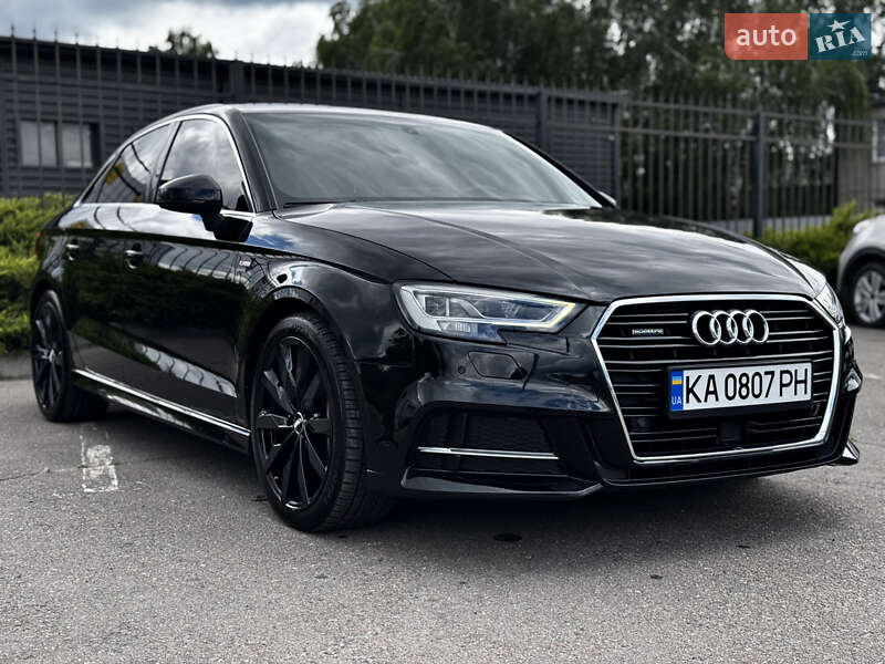 Седан Audi A3 2019 в Киеве