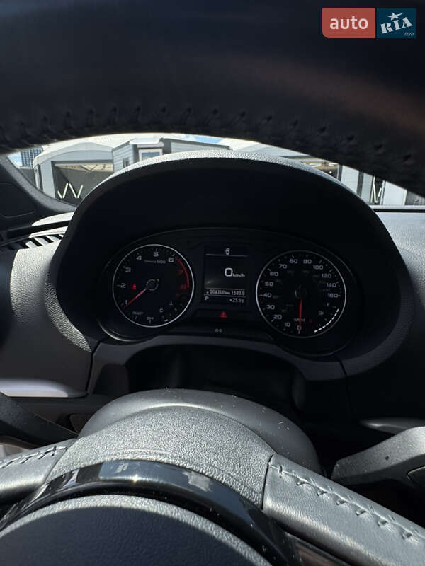 Седан Audi A3 2018 в Киеве