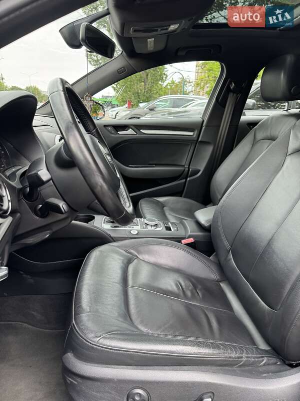 Седан Audi A3 2016 в Одессе